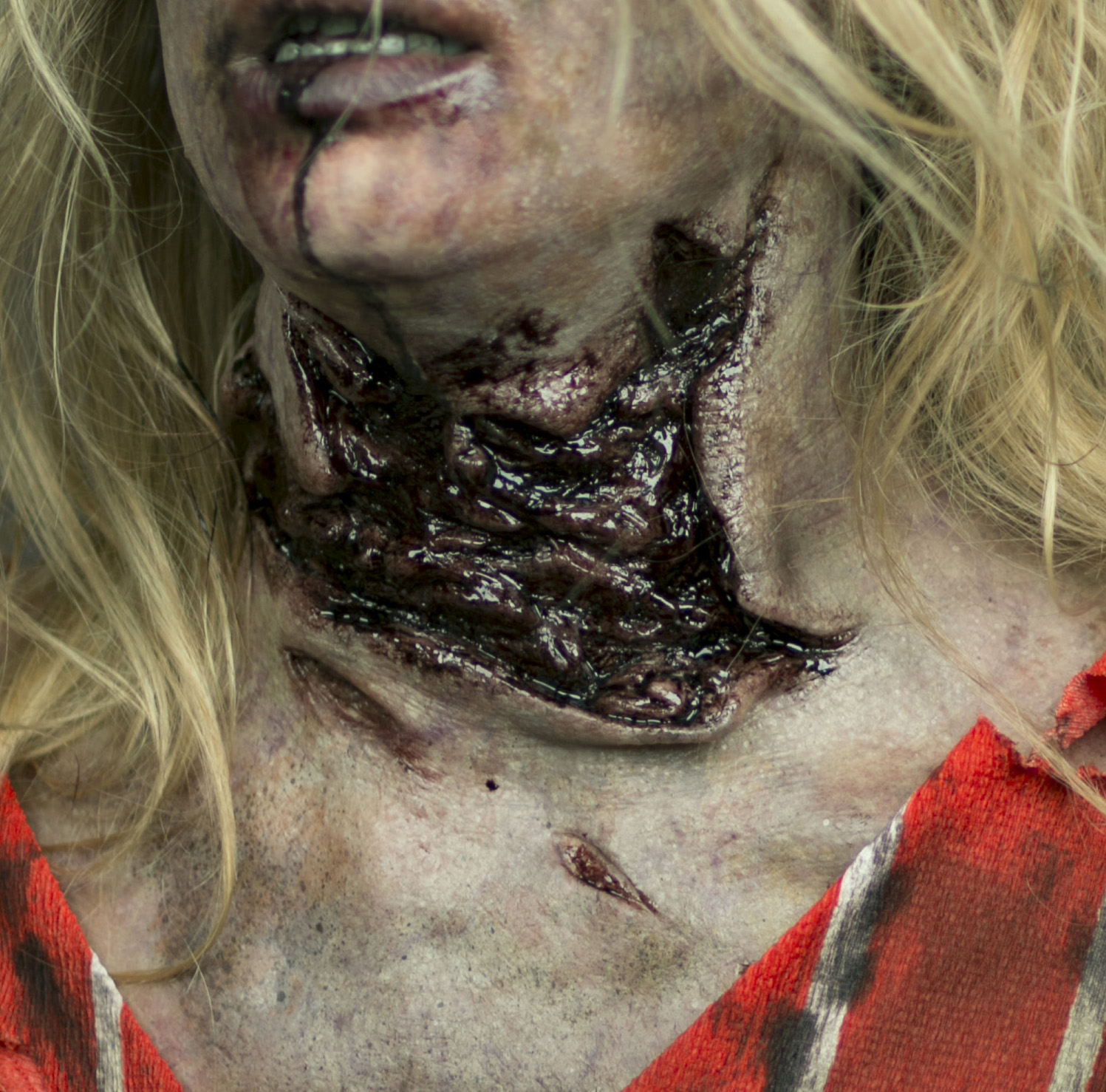 TH2 - Torn Throat Female - Image 4